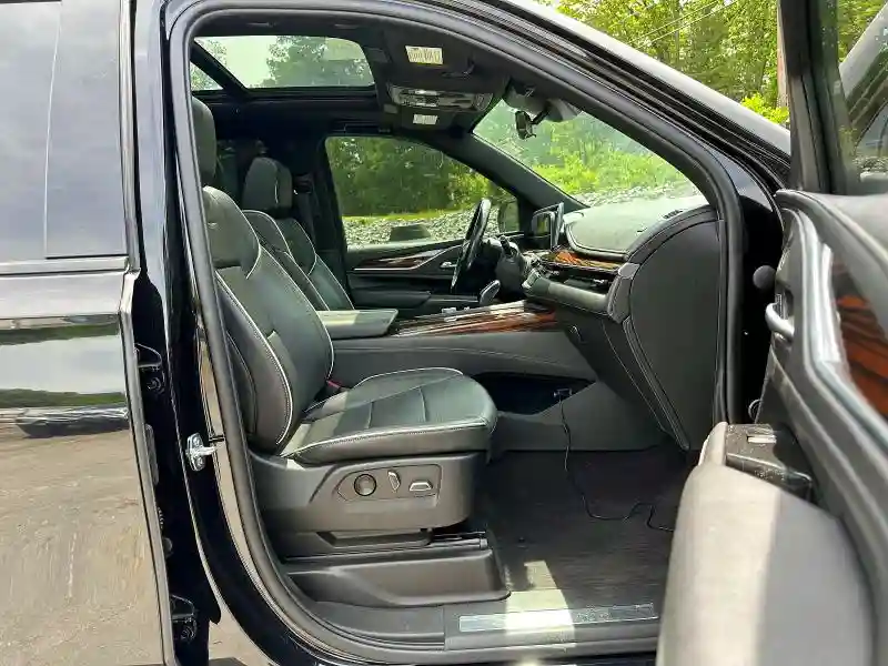 1GYS3KKT3NR275281 2022 CADILLAC ESCALADE-5