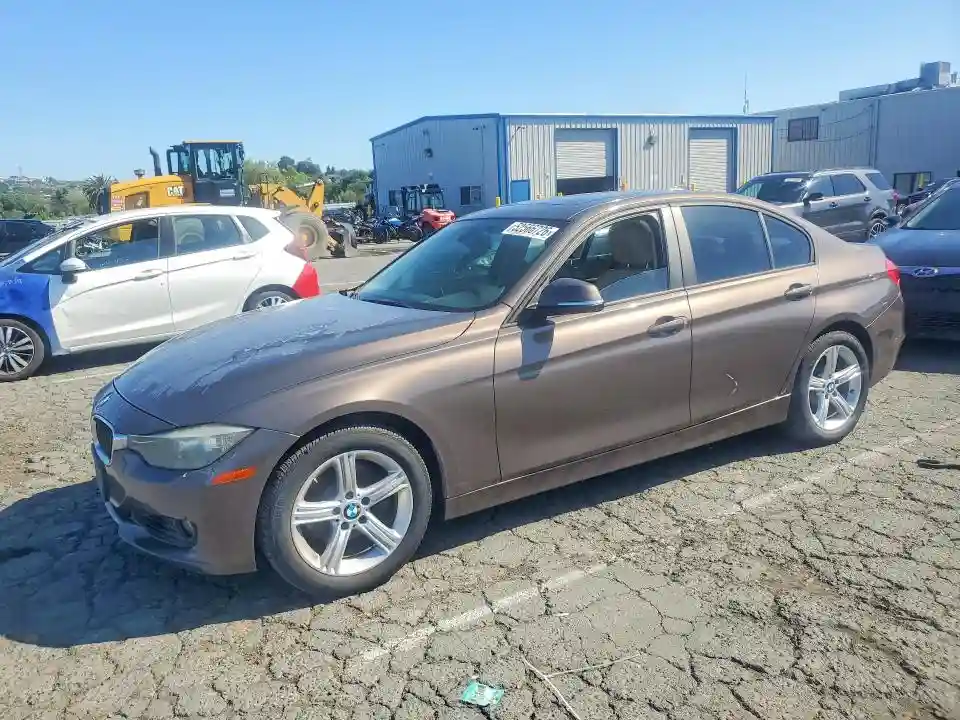 WBA3C1G5XDNR44132 2013 BMW 3 SERIES-0
