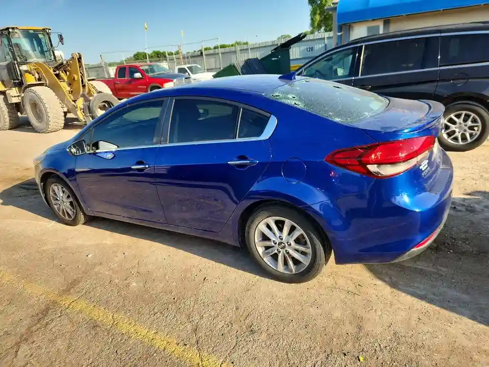 3KPFL4A74HE057650 2017 KIA FORTE-1