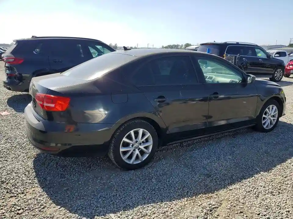 3VWD17AJ5FM260962 2015 VOLKSWAGEN JETTA-2