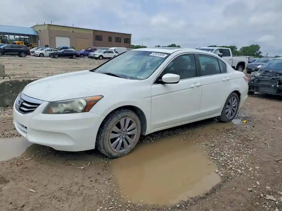 1HGCP2F83CA095848 2012 HONDA ACCORD-0