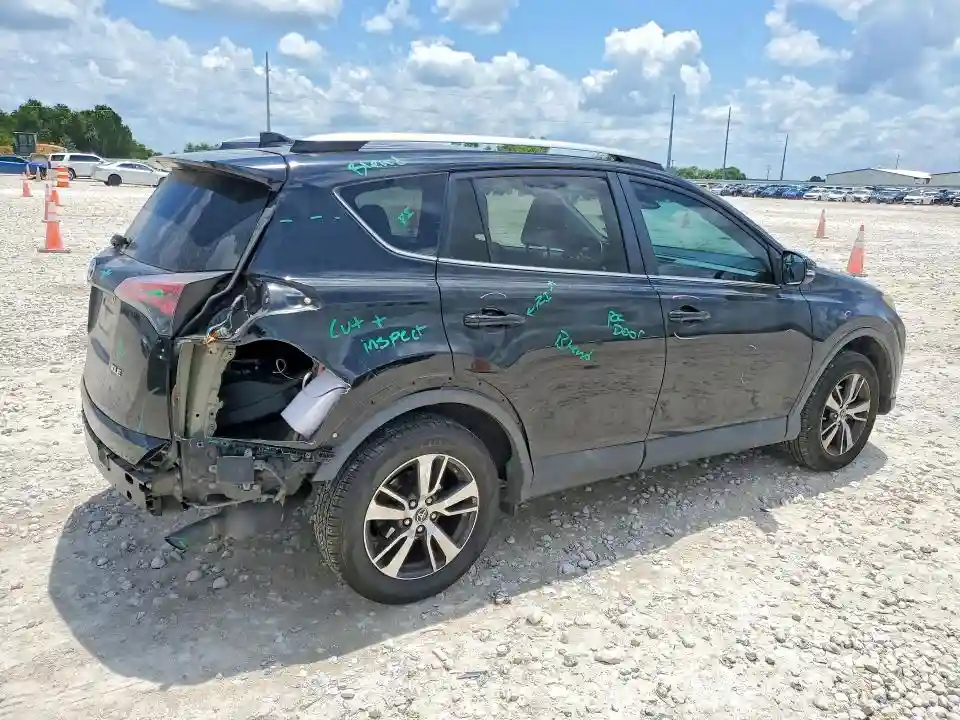 2T3WFREV3JW416042 2018 TOYOTA RAV4-2