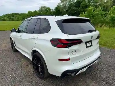 5UX23EU05R9T11163 2024 BMW X5-1