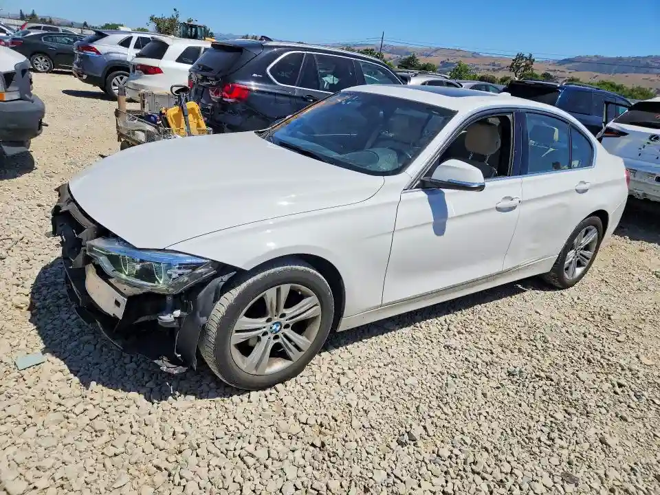 WBA8D9C57JEM33061 2018 BMW 3 SERIES-0