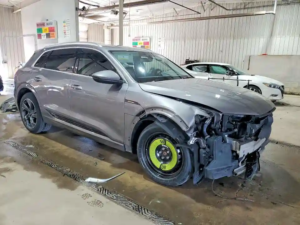 WA1VAAGE3MB018135 2021 AUDI E-TRON-3