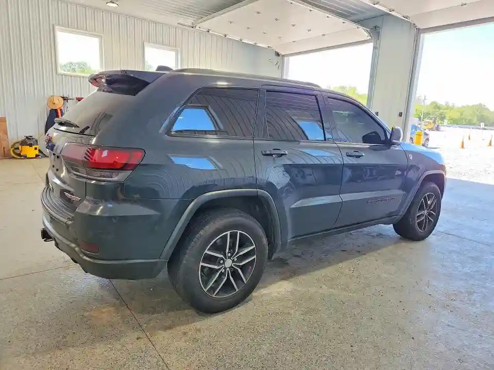 1C4RJFLG0HC768457 2017 JEEP CHEROKEE-2