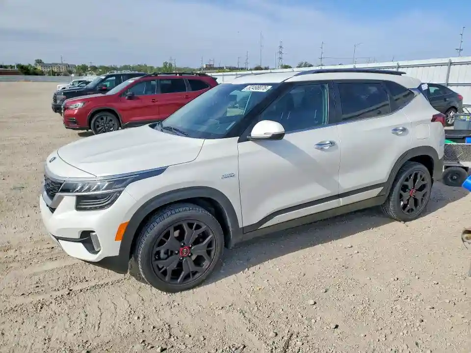 KNDETCA23M7115252 2021 KIA SELTOS-0