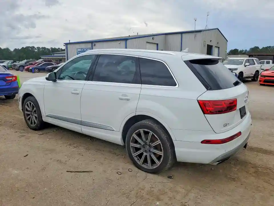 WA1LAAF7XHD034787 2017 AUDI Q7-1