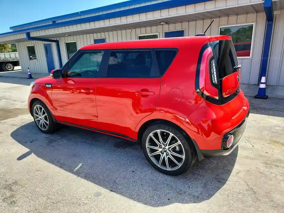 KNDJX3AA9J7590653 2018 KIA SOUL-1