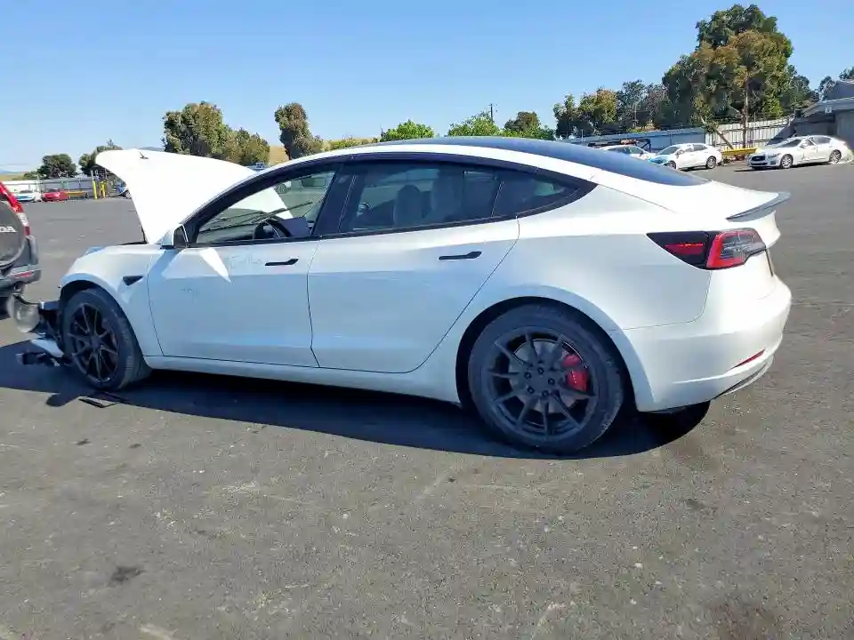 5YJ3E1EC9NF354454 2022 TESLA MODEL 3-1