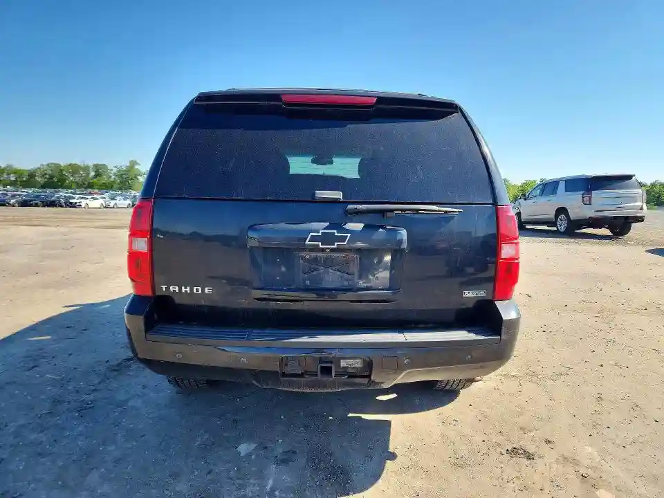 1GNSKBE02BR244892 2011 CHEVROLET TAHOE-5