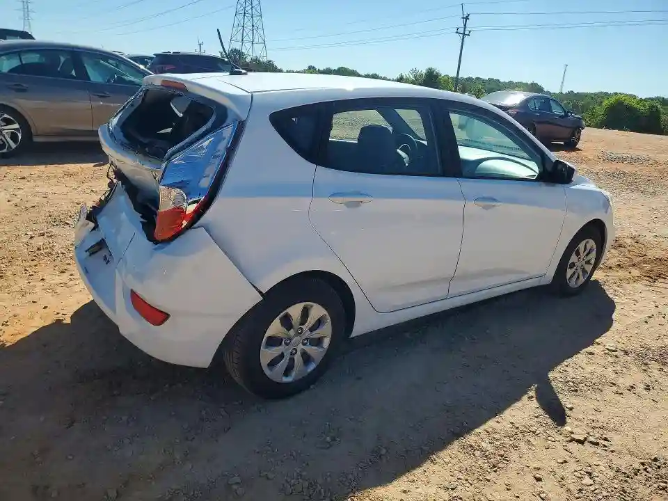 KMHCT5AE1HU335215 2017 HYUNDAI ACCENT-2
