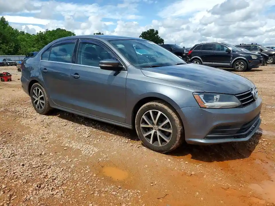 3VWDB7AJXHM273027 2017 VOLKSWAGEN JETTA-3