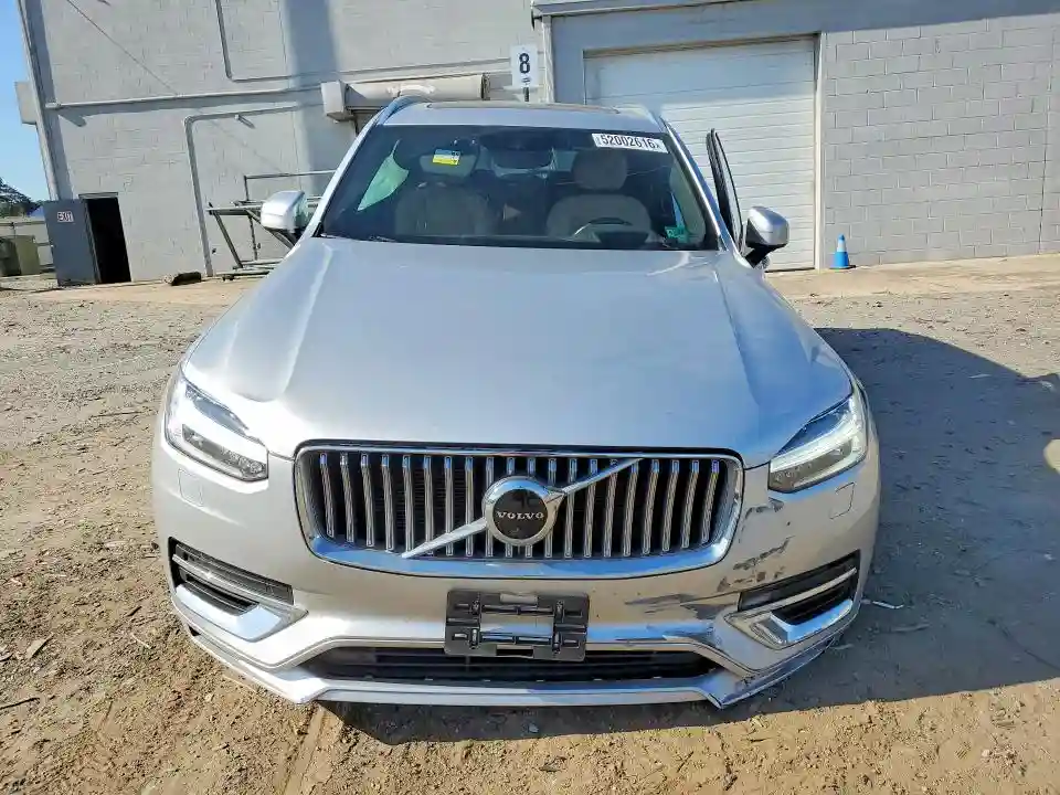 YV4BR0CL4N1812906 2022 VOLVO XC90-4