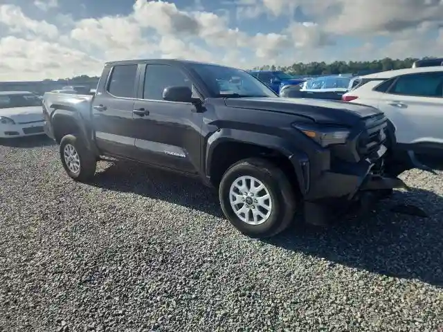 3TMLB5JNXRM036481 2024 TOYOTA TACOMA-3