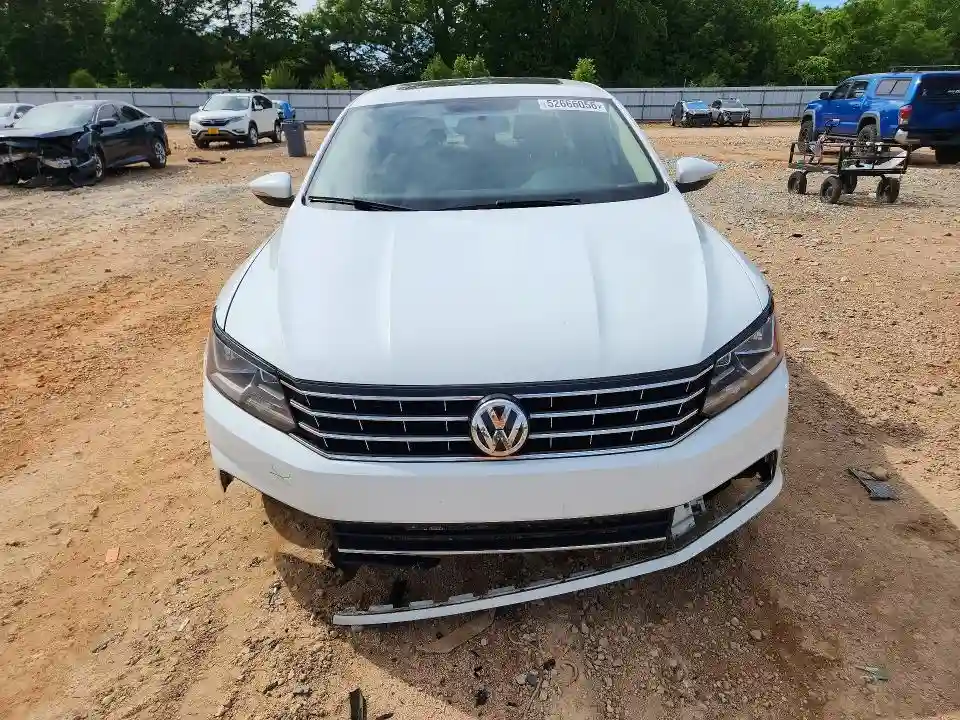 1VWLA7A32KC012029 2019 VOLKSWAGEN PASSAT-4