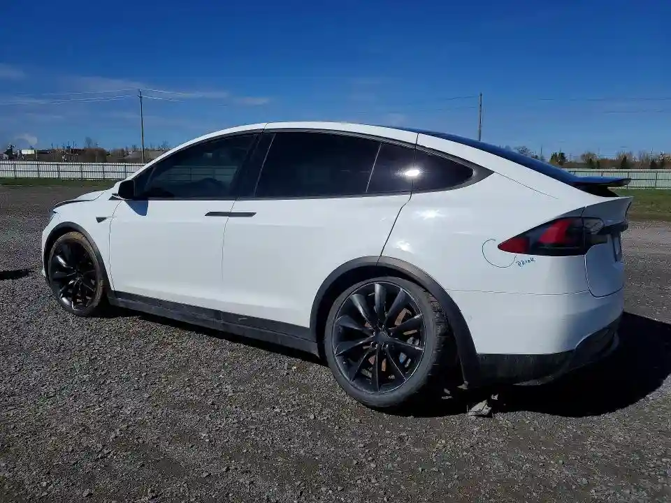 5YJXCBE27GF021807 2016 TESLA MODEL X-1