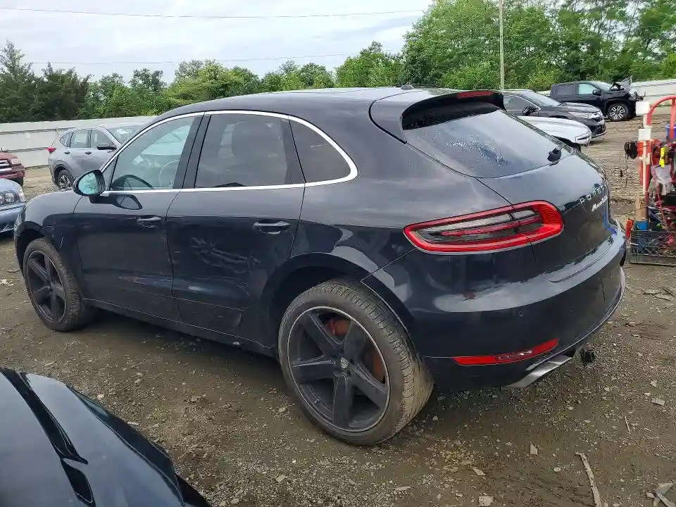 WP1AF2A59GLB93474 2016 PORSCHE MACAN-1