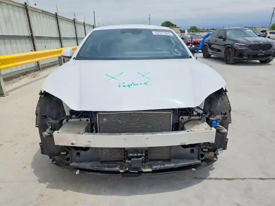 KMHM24AA7RA071922 2024 HYUNDAI IONIQ 6 SE-4