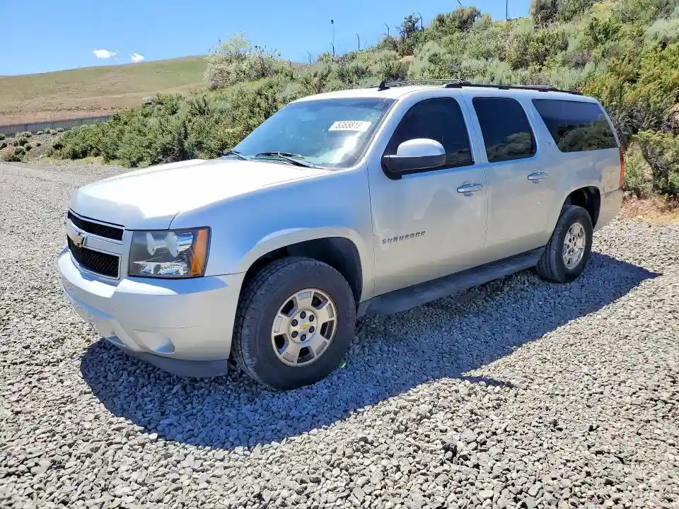 1GNSKJE37BR262728 2011 CHEVROLET SUBURBAN-0