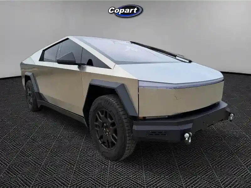7G2CEHEE3RA048554 2024 TESLA CYBERTRUCK-0