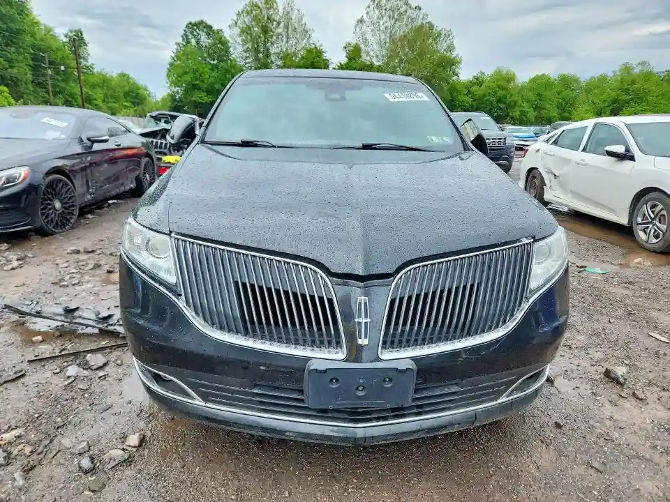 2LMHJ5NKXFBL00918 2015 LINCOLN MKT-4