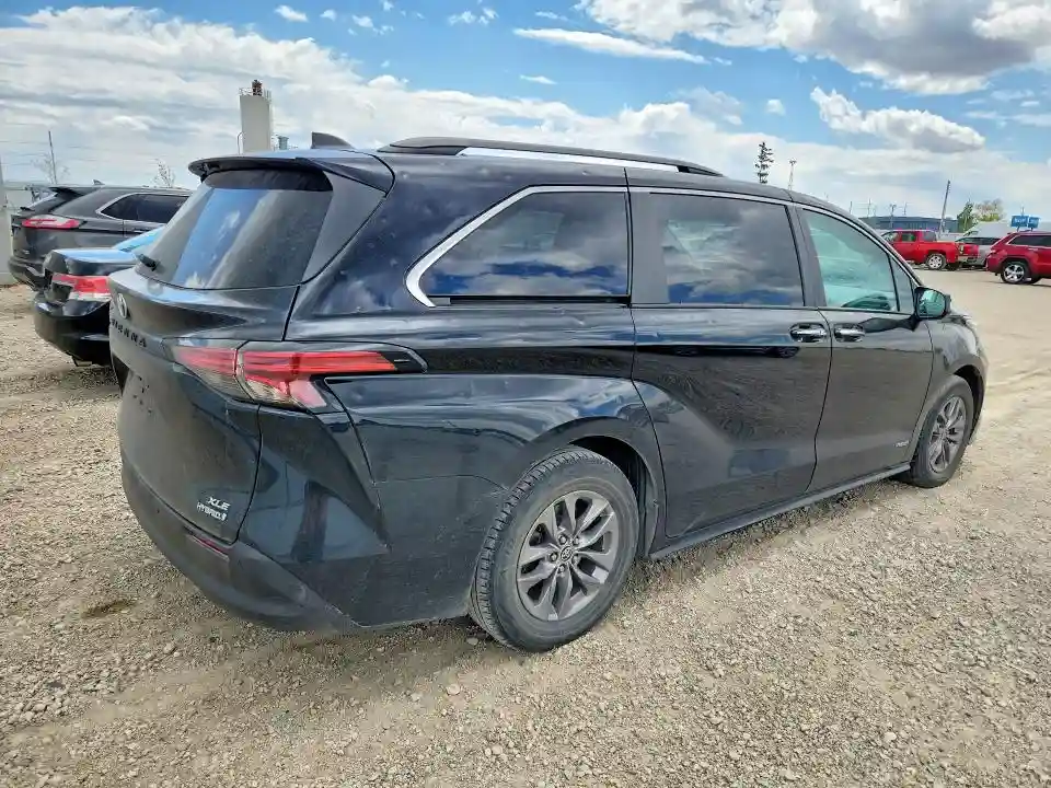 5TDJRKEC4MS067504 2021 TOYOTA SIENNA-2