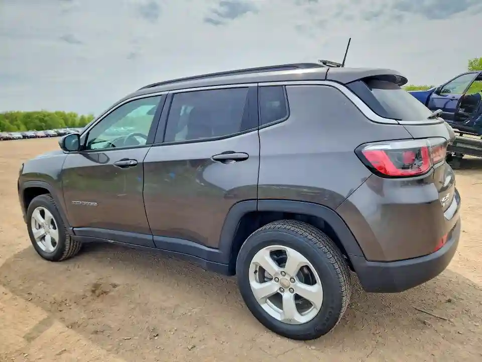3C4NJDBB7KT786524 2019 JEEP COMPASS-1