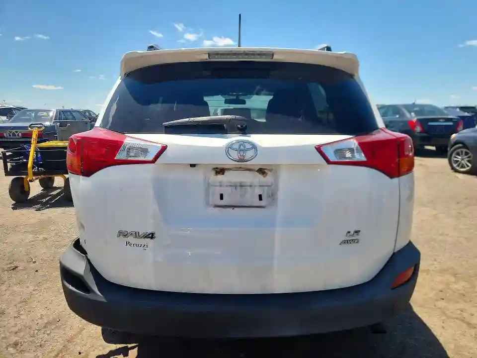 2T3BFREV2FW407273 2015 TOYOTA RAV4-5