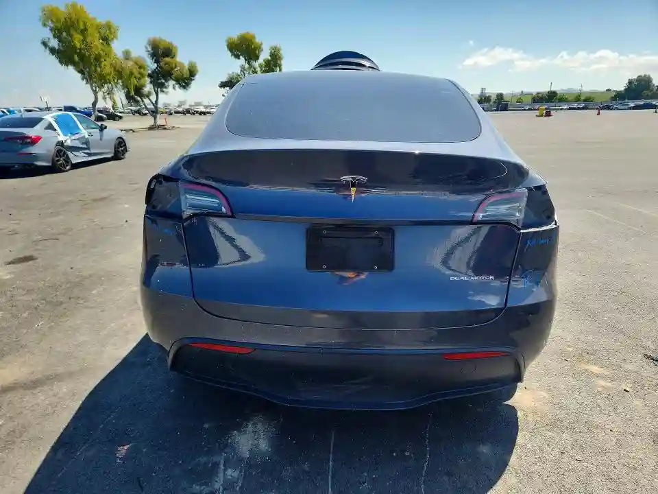 7SAYGDEE3PF902120 2023 TESLA MODEL Y-5