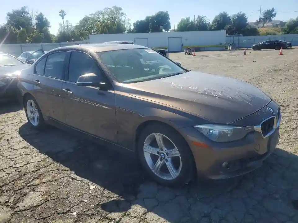 WBA3C1G5XDNR44132 2013 BMW 3 SERIES-3