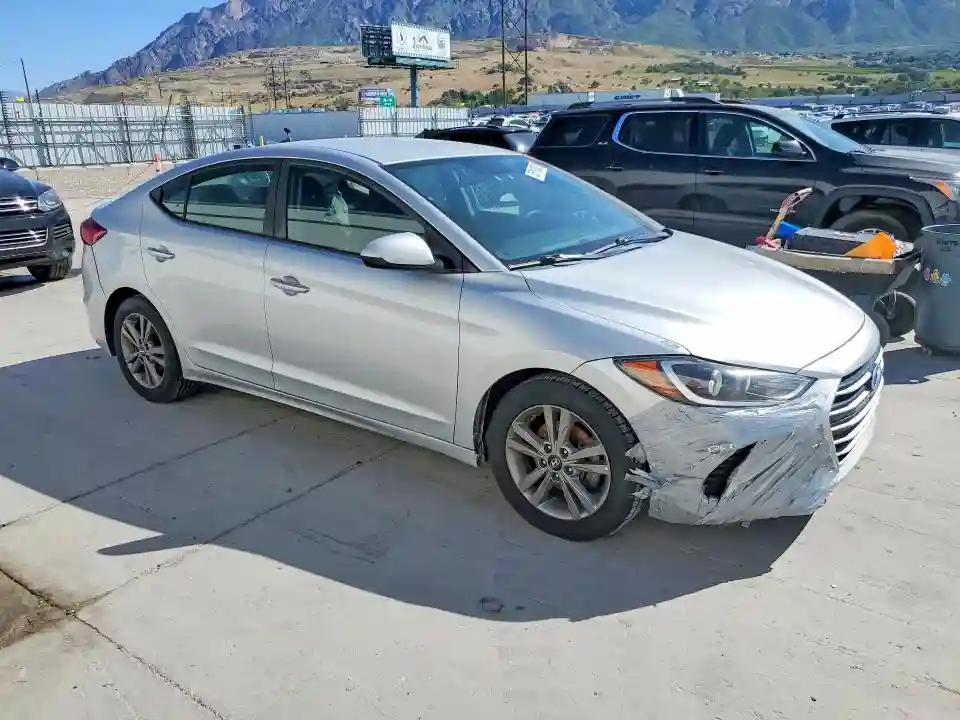 5NPD84LF8JH300181 2018 HYUNDAI ELANTRA-3