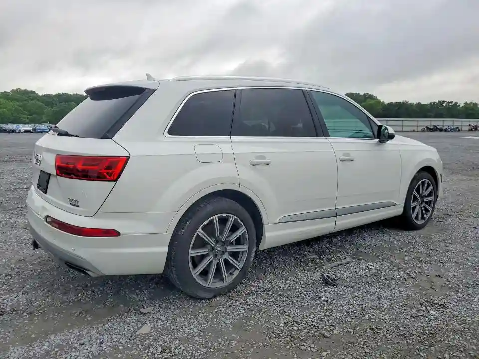 WA1VAAF78HD015230 2017 AUDI Q7-2