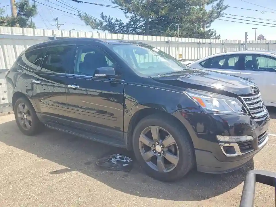 1GNKRHKD0HJ305007 2017 CHEVROLET TRAVERSE-3