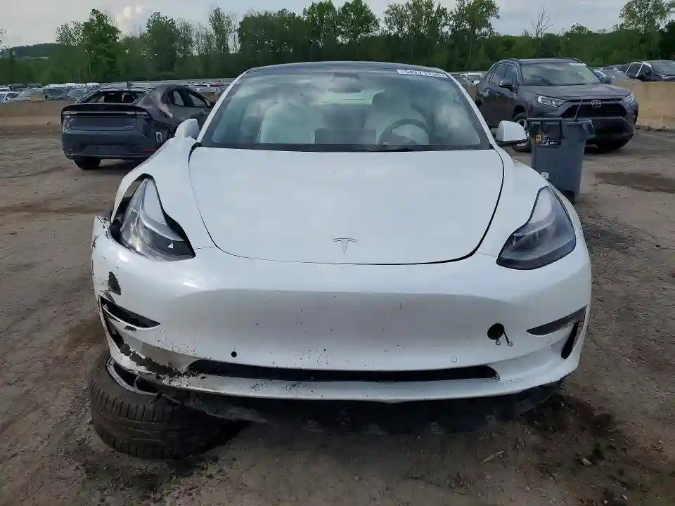 5YJ3E1EB7NF254327 2022 TESLA MODEL 3-4