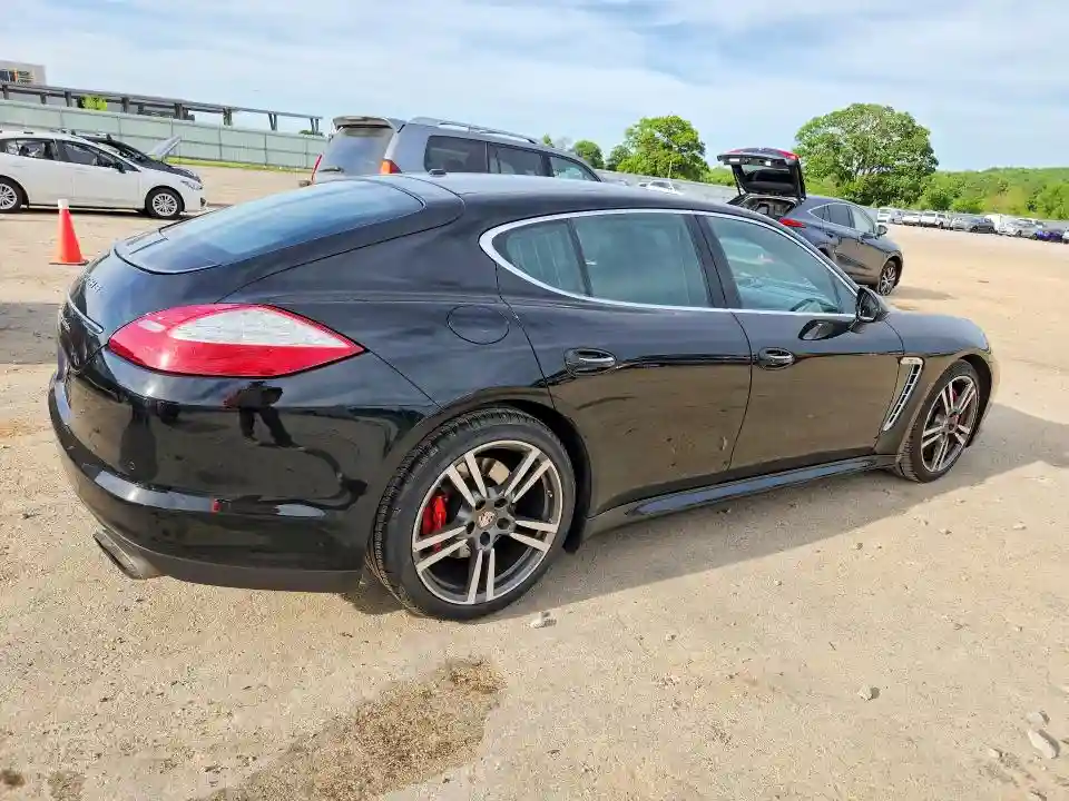 WP0AC2A77BL090347 2011 PORSCHE PANAMERA-2