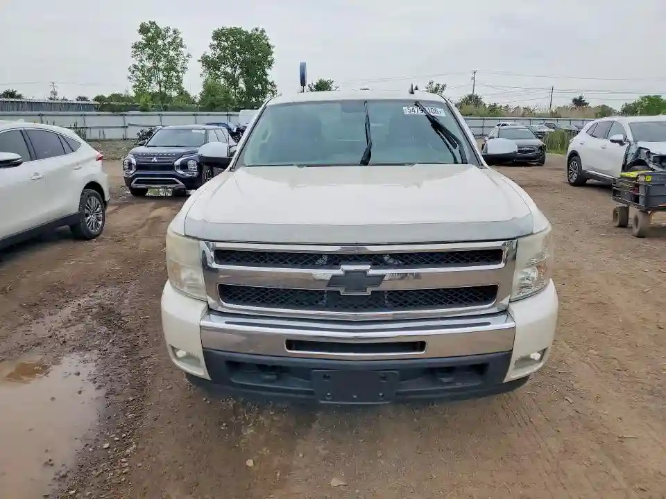 3GCPKSE32BG321172 2011 CHEVROLET SILVERADO-4
