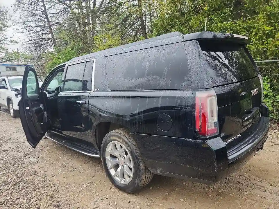 1GKS2GKC4JR130402 2018 GMC YUKON-1