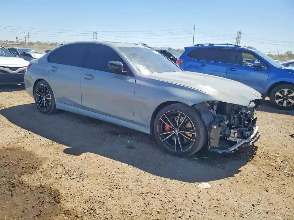 3MW69FF05R8E51001 2024 BMW 3 SERIES-3