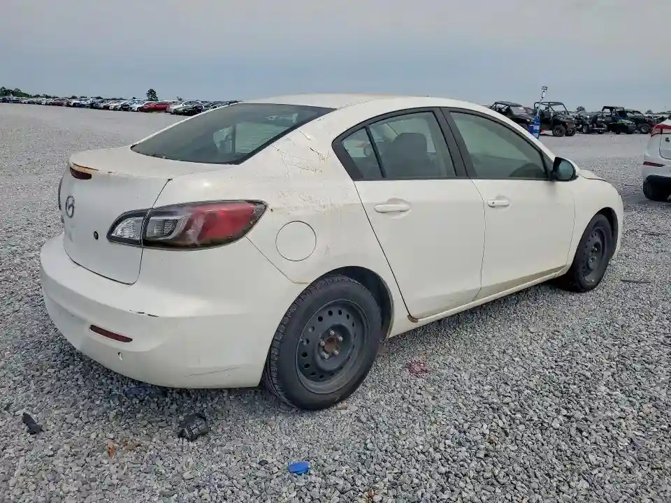 JM1BL1TF8D1800955 2013 MAZDA 3-2