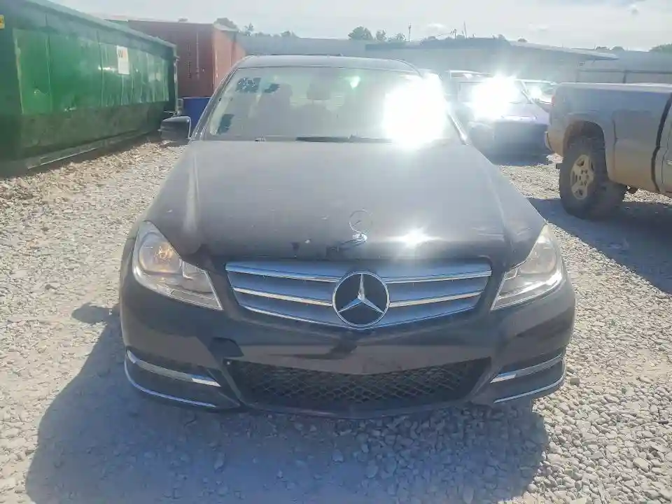 WDDGF4HB8CR236542 2012 MERCEDES-BENZ C-CLASS-4