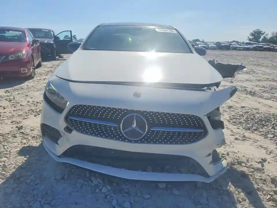 WDD3G4EB8KW005849 2019 MERCEDES BENZ A-CLASS-4