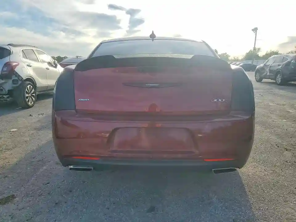 2C3CCAGG8JH302358 2018 CHRYSLER 300-5