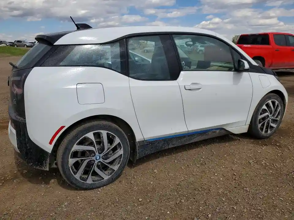 WBY1Z4C52FV278384 2015 BMW I SERIES-2