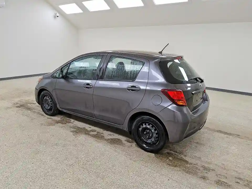 VNKKTUD35FA042301 2015 TOYOTA YARIS-1