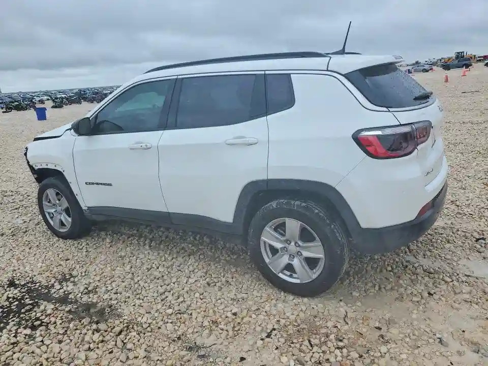 3C4NJDBB8NT217072 2022 JEEP COMPASS-1