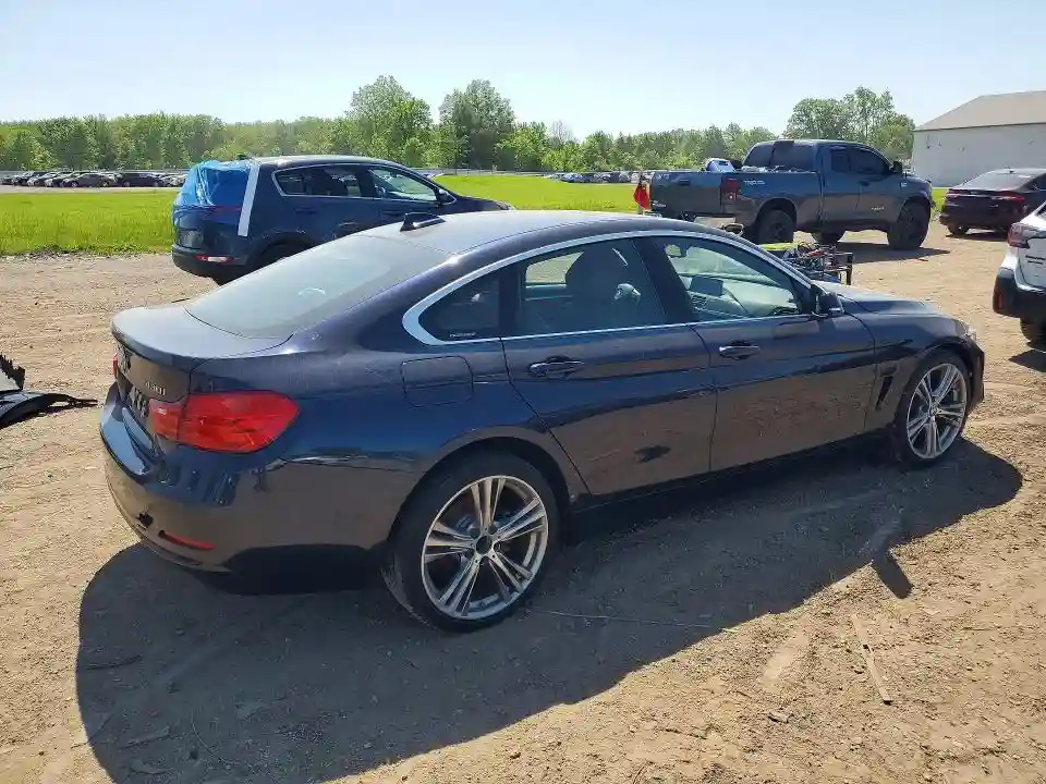 WBA4F9C57HG792076 2017 BMW 4 SERIES-2