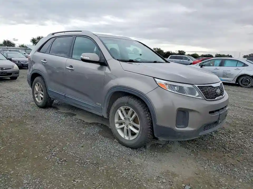 5XYKTDA72FG651295 2015 KIA SORENTO-3