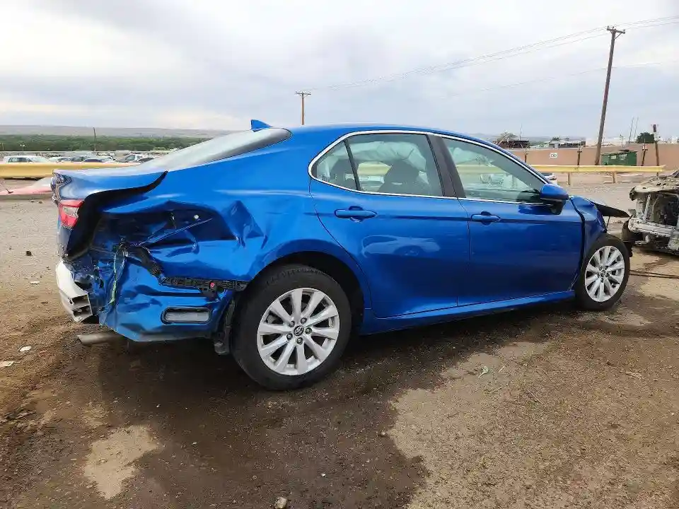 4T1C11AK2LU324298 2020 TOYOTA CAMRY-2