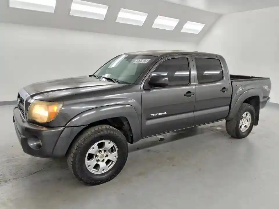 3TMLU4EN1BM061807 2011 TOYOTA TACOMA-0